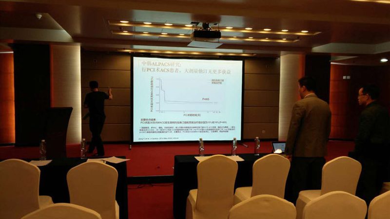 学历教育与技能培训：本质区别与选择指南**